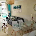 Centrico 221 By Casas Cocodrilo *